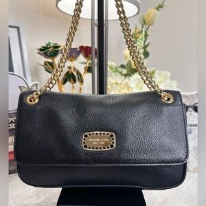 Michael Kors Jet Set Soft Black Leather Crossbody EUC